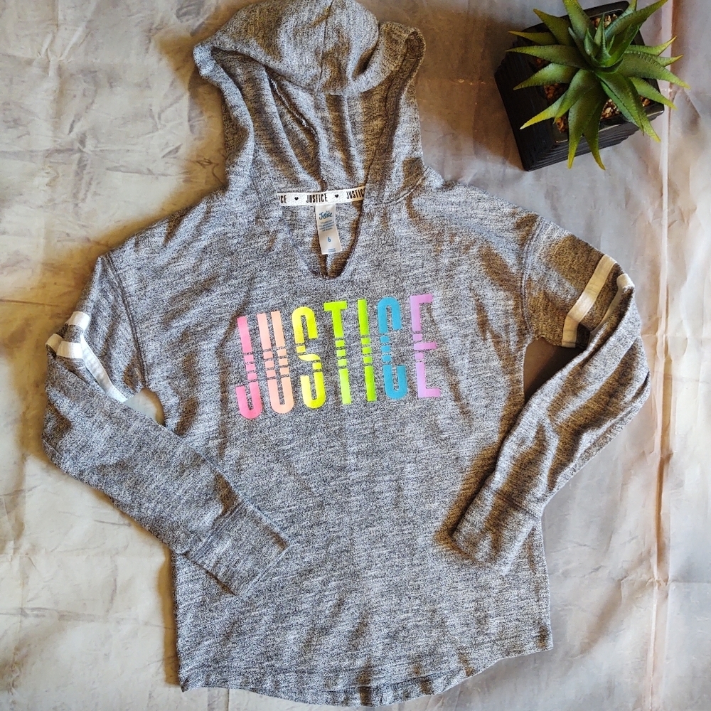 💥3/$20 Justice Grey V-Neck Gray Hoodie Size 6!